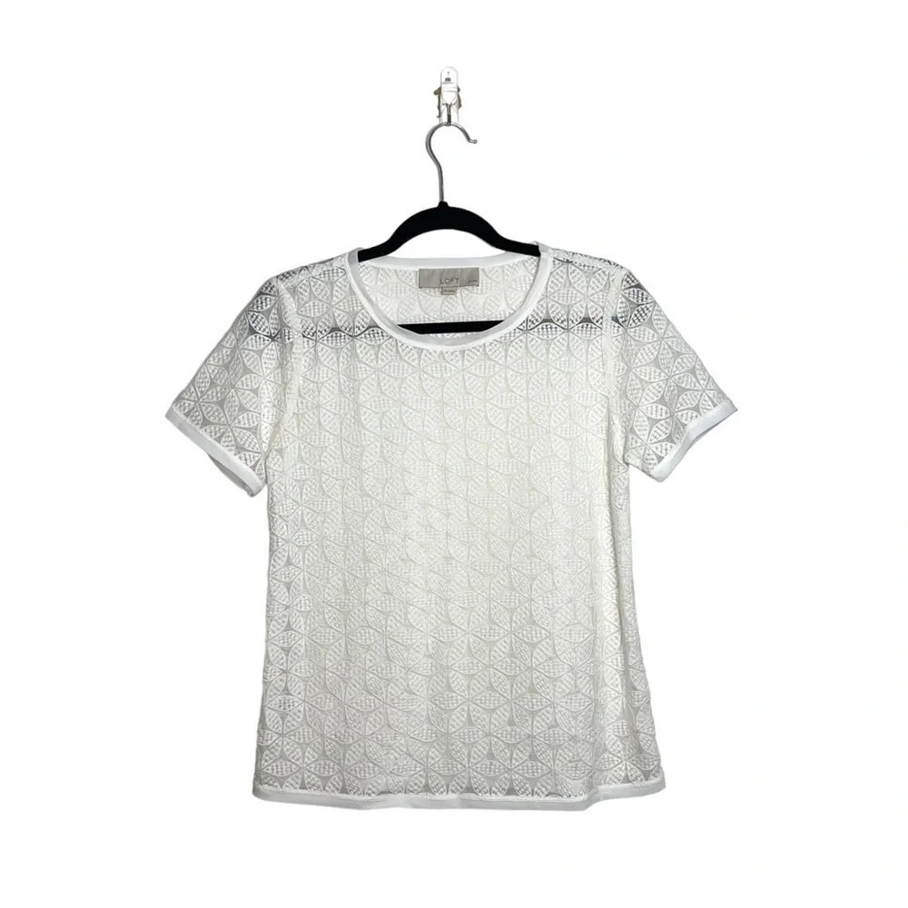 Ann Taylor LOFT White Jacquard Floral Print Semi-sheer Top Medium Petite Women’s